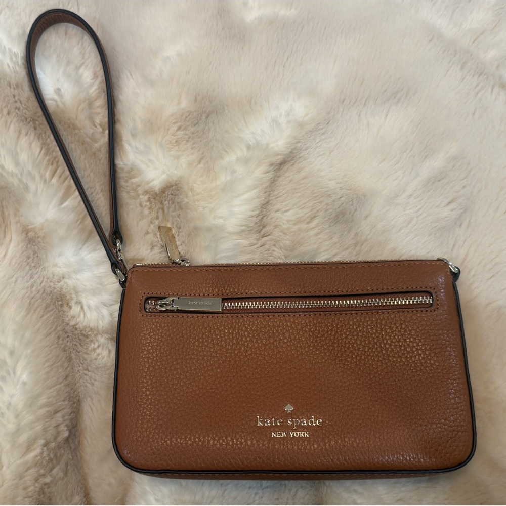 kate spade brown pebble leather wristlet with gold hardware